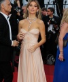 cami-morrone-at-the-beguiled-premiere-at-70th-annual-cannes-film-festival-05-24-2017_2.jpg